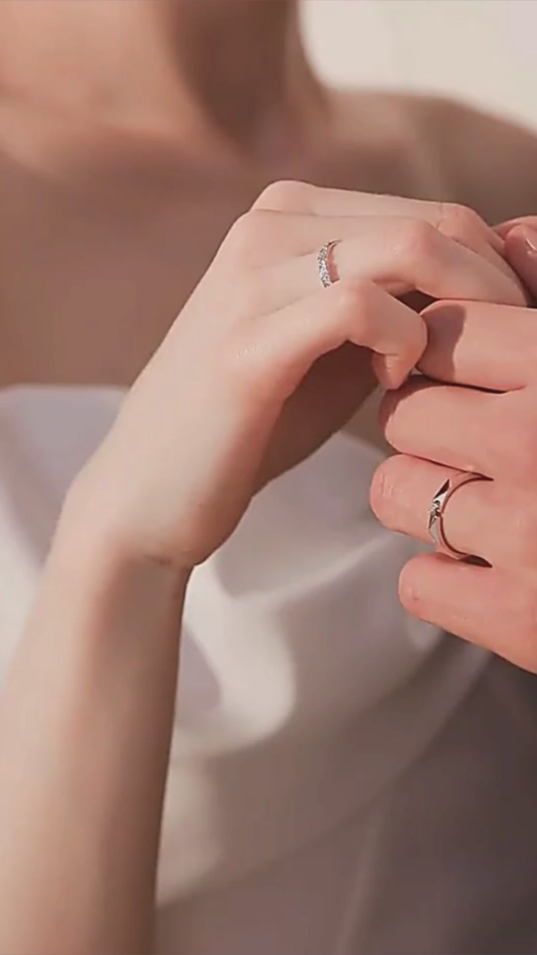 Load video: Caramel Couple Rings